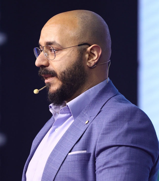 Julien, Founder of LOOP